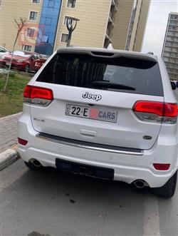 جیپ گراند شیرۆکی